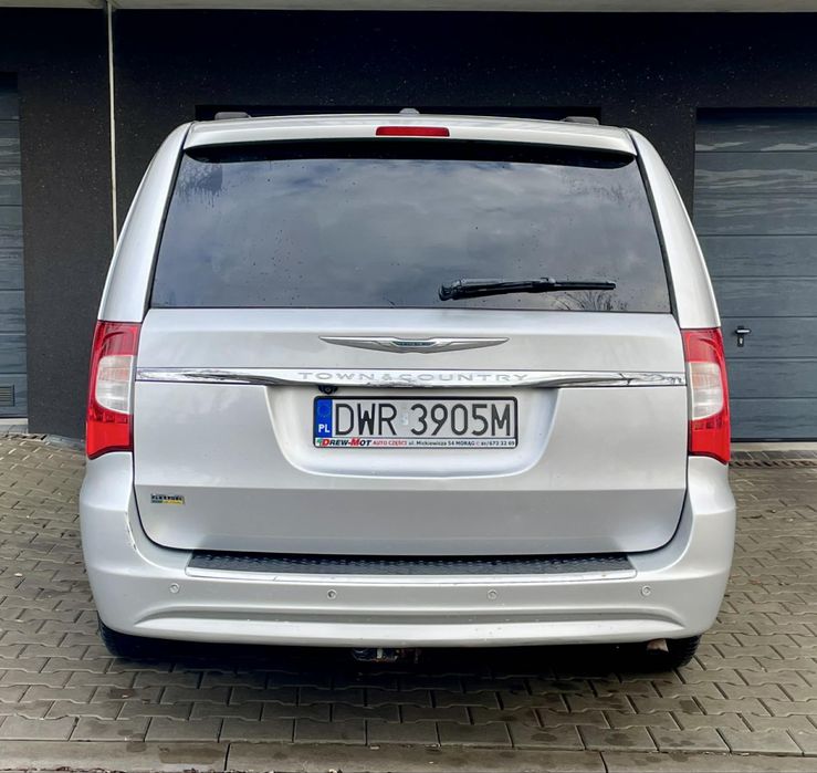 Sprzedam Chrysler town&country zamiana na tańsze