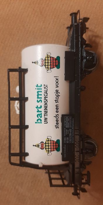 Товарный вагон цистерна Piko HO ГДР очень хорошем состоянии без упаков