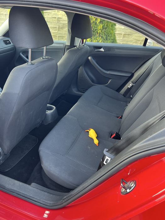 Аренда авто/прокат авто/такси аренда/долгосрочная Volkswagen JETTA