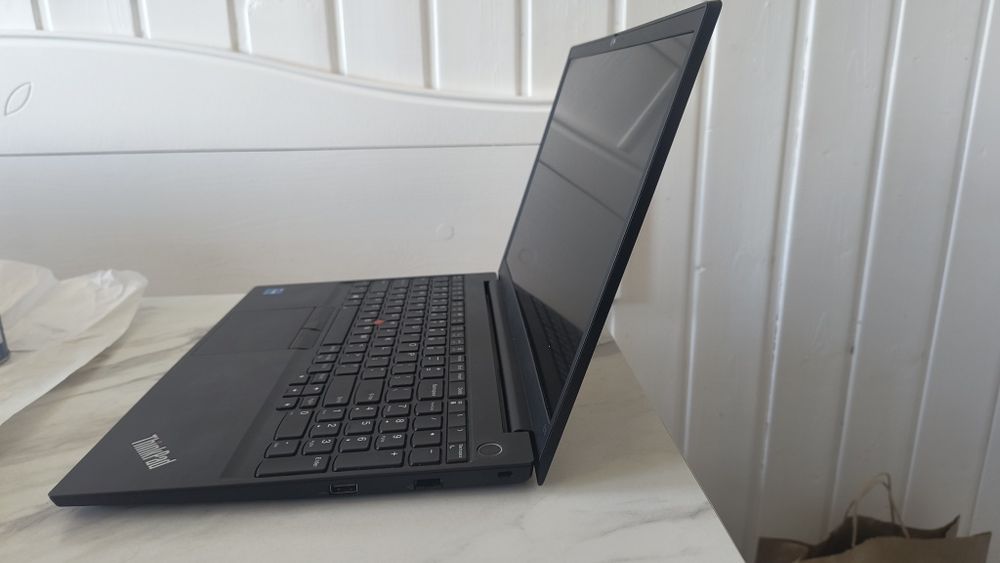 Laptop Lenovo ThinkPad E15 G2 jak nowy