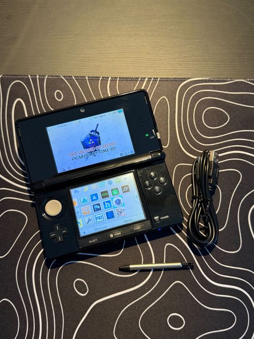 Nintendo 3ds cosmic black