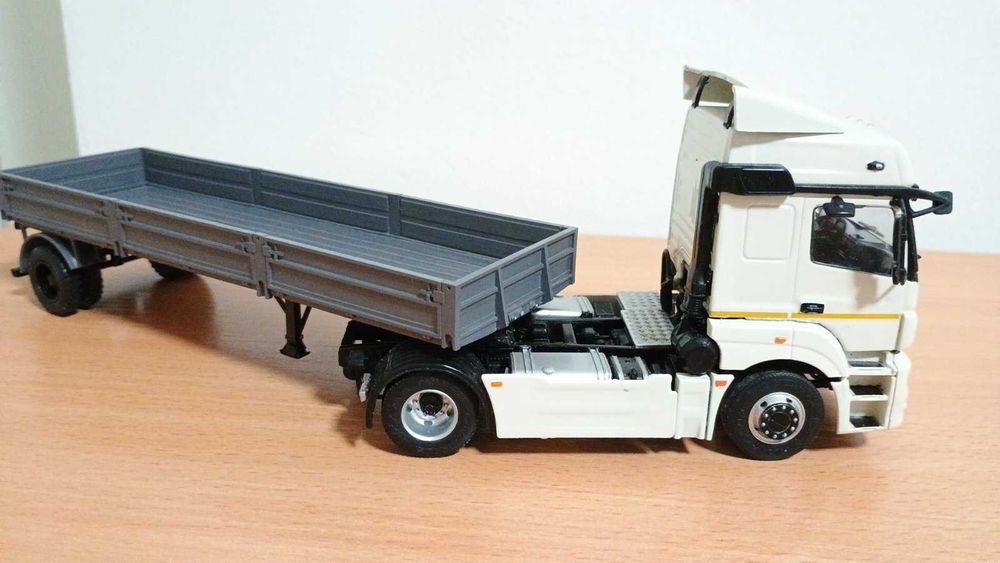 Масштабная модель 1/43 полуприцеп одаз 93571
