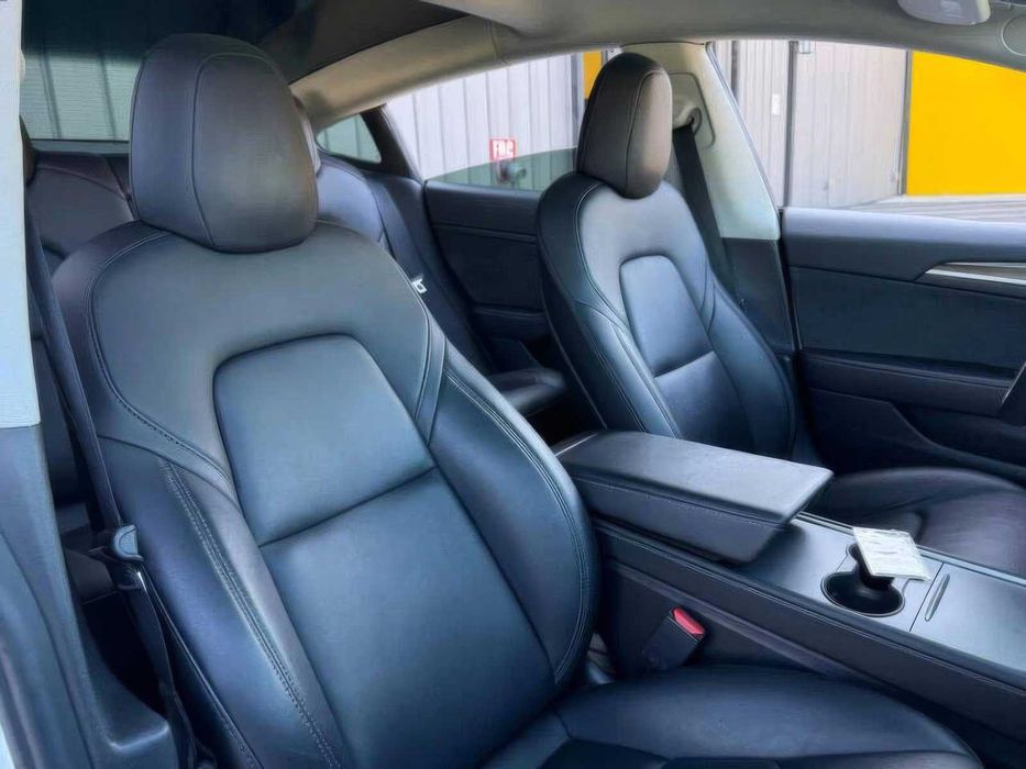 Tesla Model 3 Performance      2022