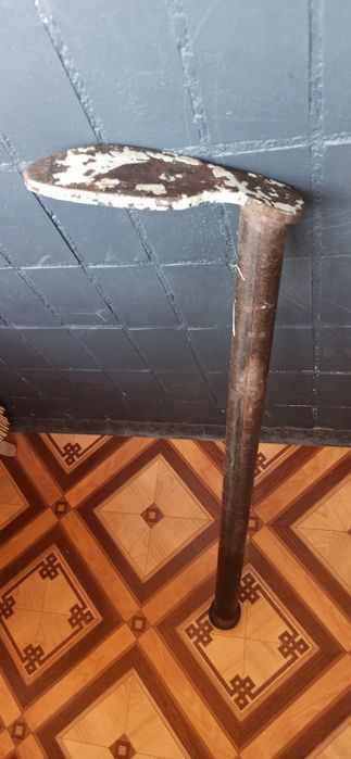 Металлическая подставка для ремонта обуви