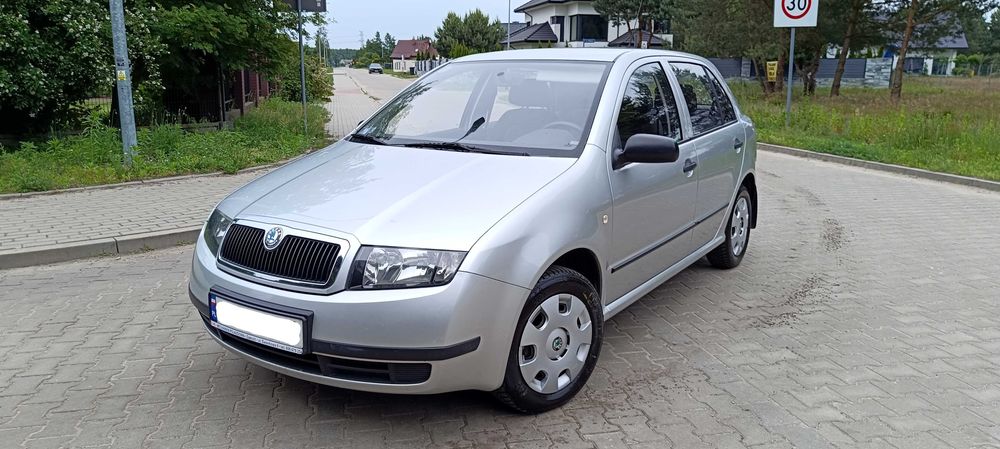 Skoda Fabia .. benzyna .. Salon Polska 79 tys km Przebiegu