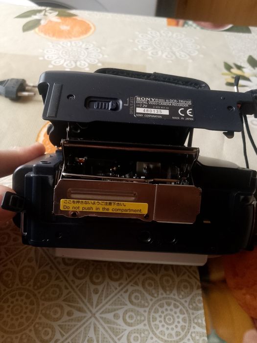 Kamera Sony DCR-TRV16E Handycam MiniDV + ładowarka | sprawna
