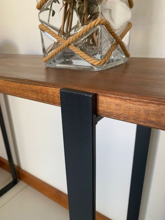 Aparador ferro e madeira