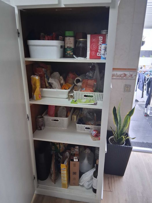 Armário de Cozinha Branco/Pinho em Excelente Estado