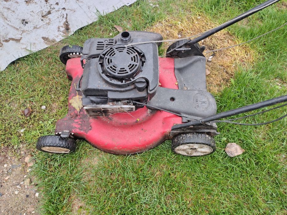 Kosiarka spalinowa  w całości na części