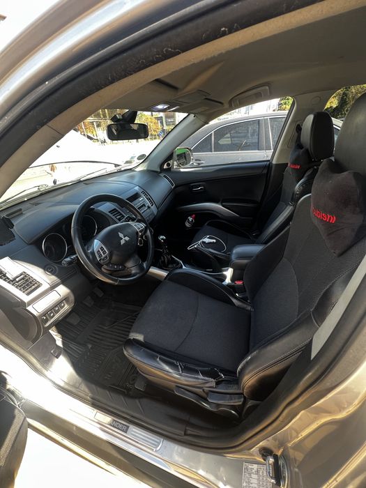 Mitsubishi outlander XL2010 rest 4wd