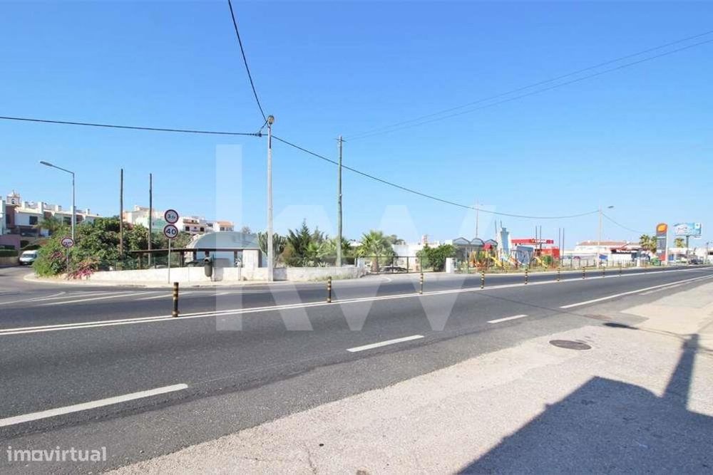 Excelente oportunidade de negócio na EN 125, Guia, Albufeira!