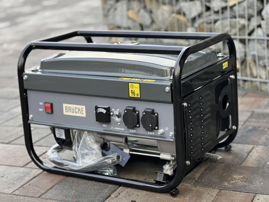 Бензиновий ренератор 2.6 KW