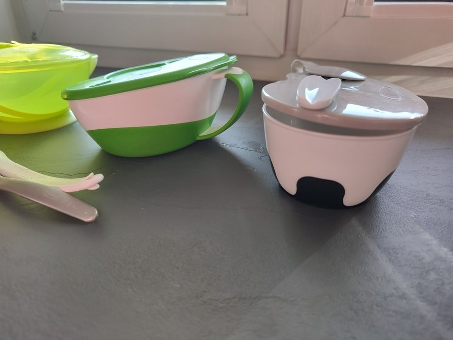 Sprzedam zestaw naczyń dla niemowlaka