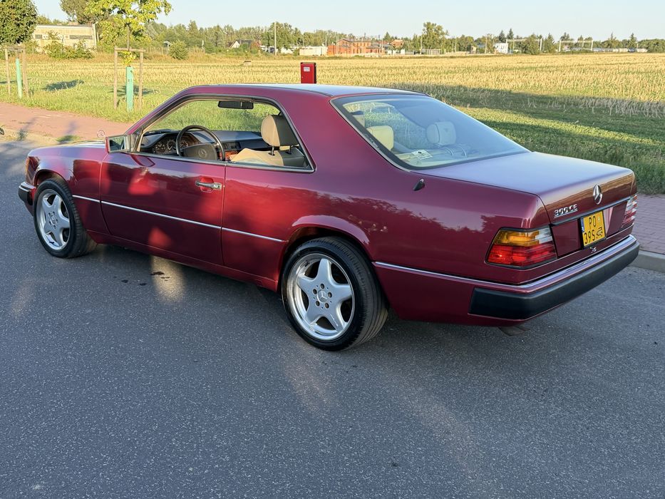Mercedes 124 coupe 300 CE 24V jedyny taki zabytkowy piękny