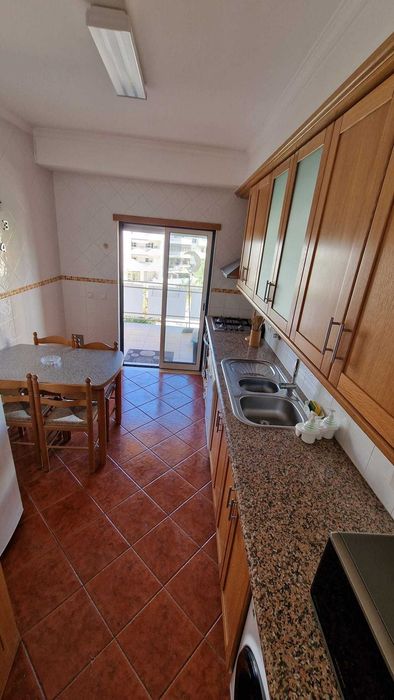 QUARTO para arrendar