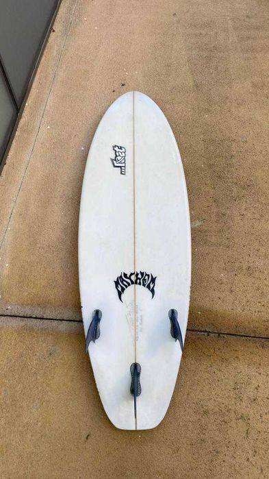 Surfboard 5’8’’ 28.5L Mayhem Uberdriver + Fins