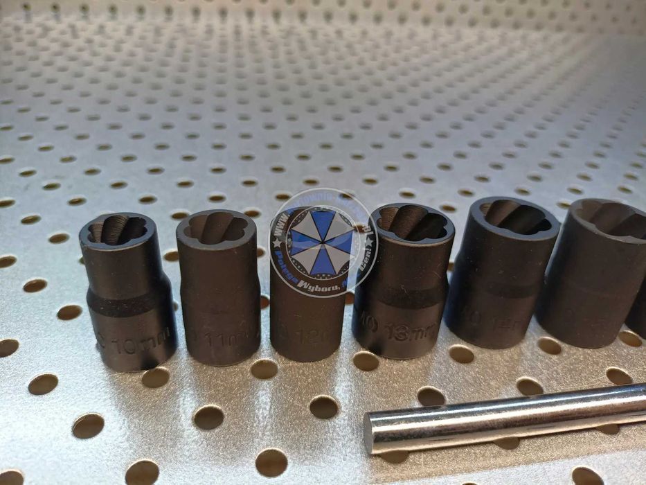Zestaw nasadek do urwanych obrobionych śrub 3/8" 10-19mm do urwanych
