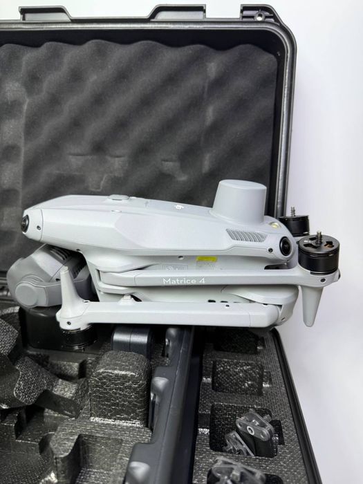 Дрон Dji Matrice 4 т  комплект