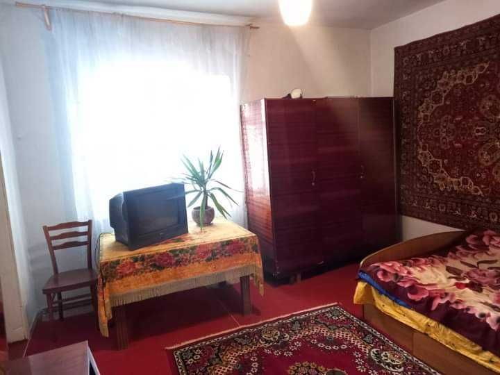 Продам 2дома на одном участке в Яськах у воды