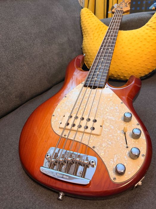 Ernie Ball Music Man StingRay 5 USA 1993 + flight case