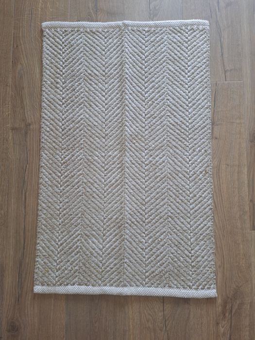 Tapete branco  e beige