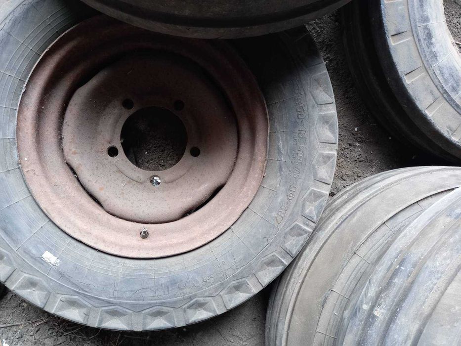 Шини та камери для сільськогосподарської техніки