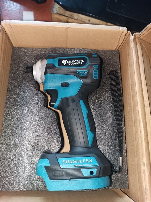 Zakrętarka udarowa 180W zam Makita DTD171