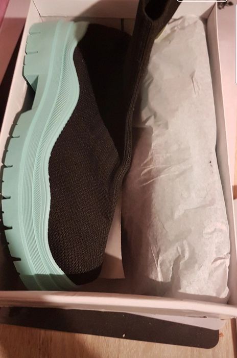 Buty  za  kostkę