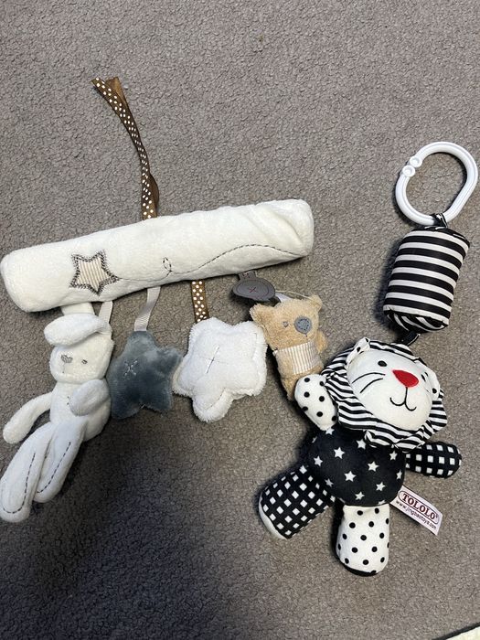 Іграшки на візочок