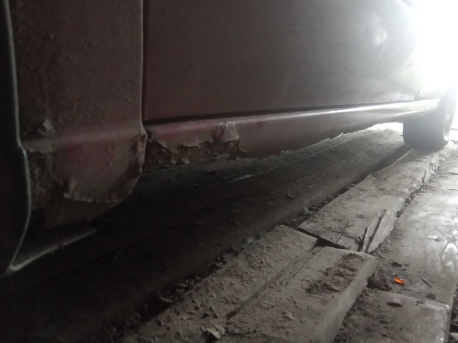 продам Nissan Primera 1996 року цілим або по зч,обмін на газ 69