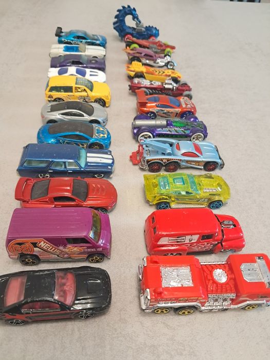 Carrinhos hot wheels