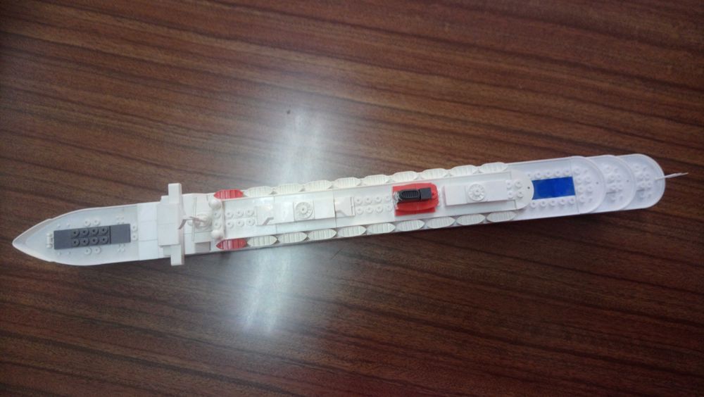 QE2 em LEGO (TENTE)