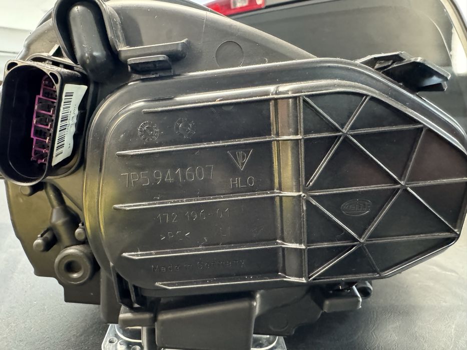 Porsche Cayenne II  Lampy bixenon 958.1 , 7p5 nowe