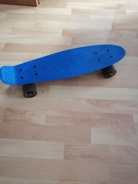 Deskorolka fiszka, świecące koła
