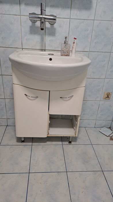 Meble łazienkowe