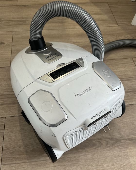 Odkurzacz AMICA suracon 700 W