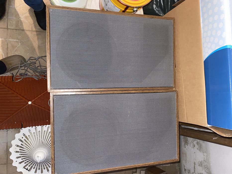 Vendo ou troco mesa de mistura da Philips com duas colunas