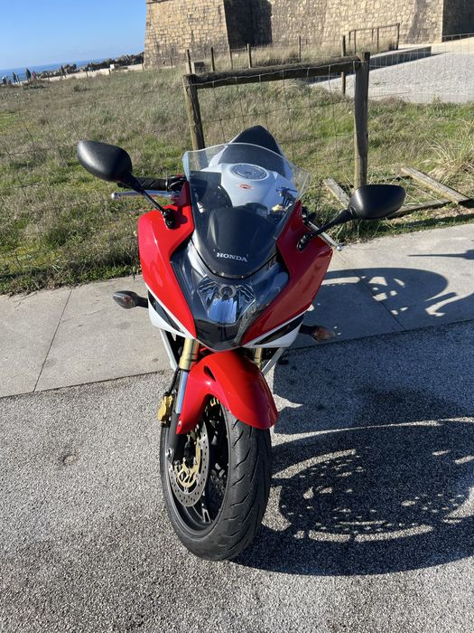 Honda Cbr 600 f (2011)