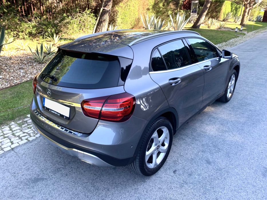Mercedes GLA 180 d Urban 72 mil Kms Nacional Facelift