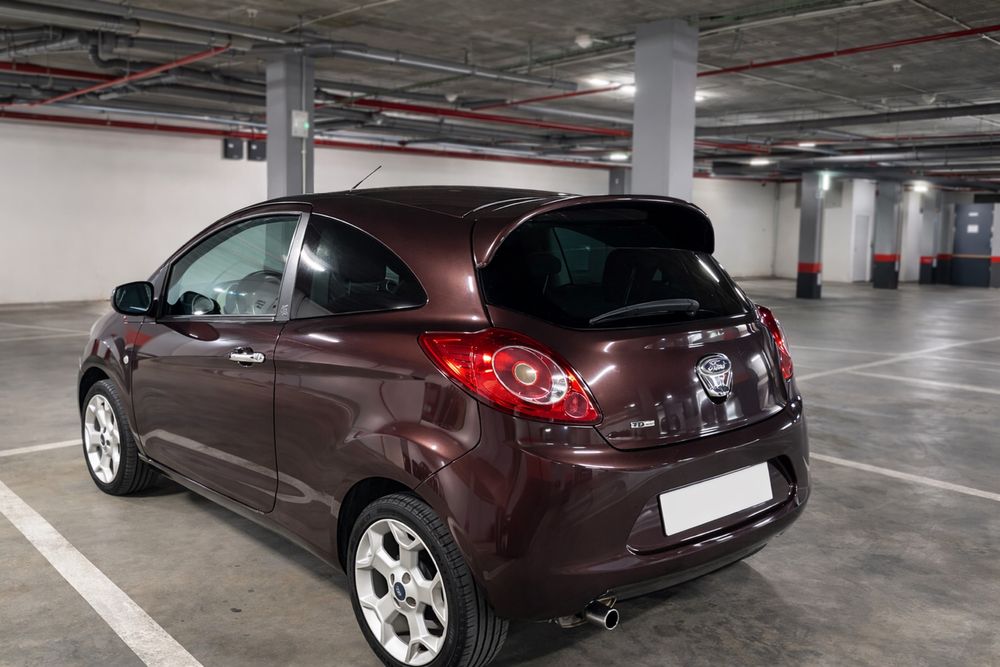 Ford Ka 1.3 TDCi Titanium -119 mil km – Económico.