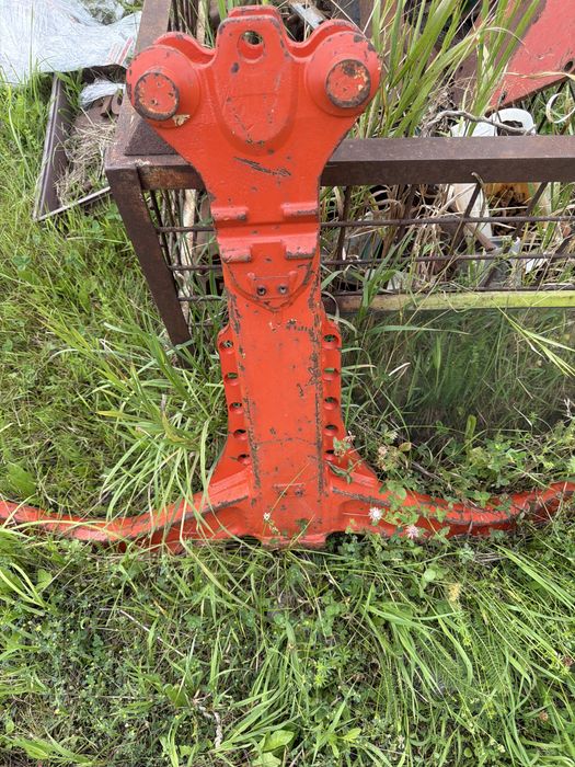 NOWY oryginalny stojak korpusu pług Kverneland – słupica / uchwyt odlew