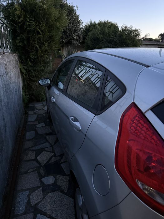 Vendo Ford fiesta em bom estado