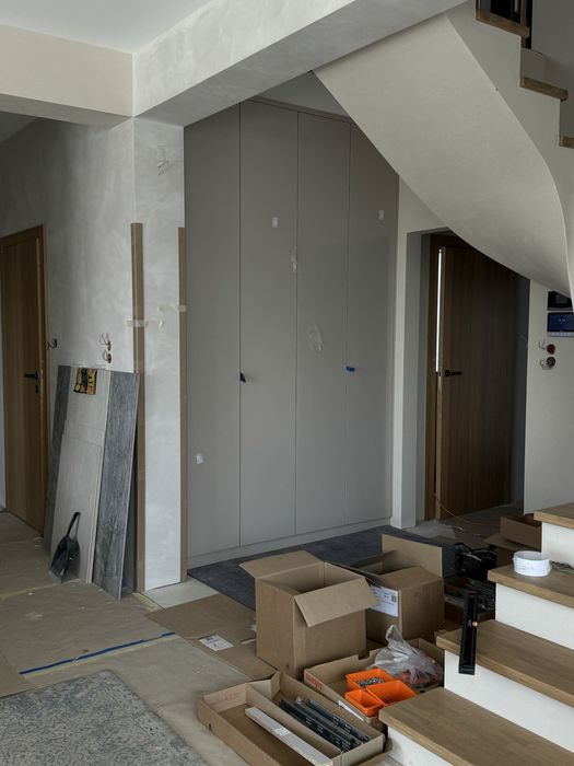 Listwy przypodlogowe,montaz listew,montaz mebli,meble na wymiar