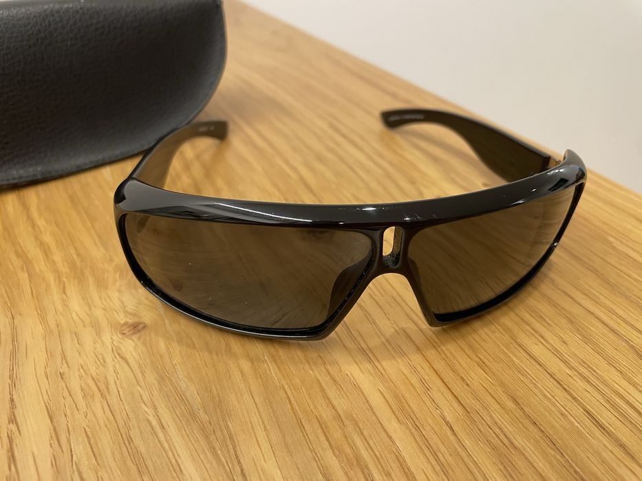 Óculos de sol de homem da Yves Saint Laurent