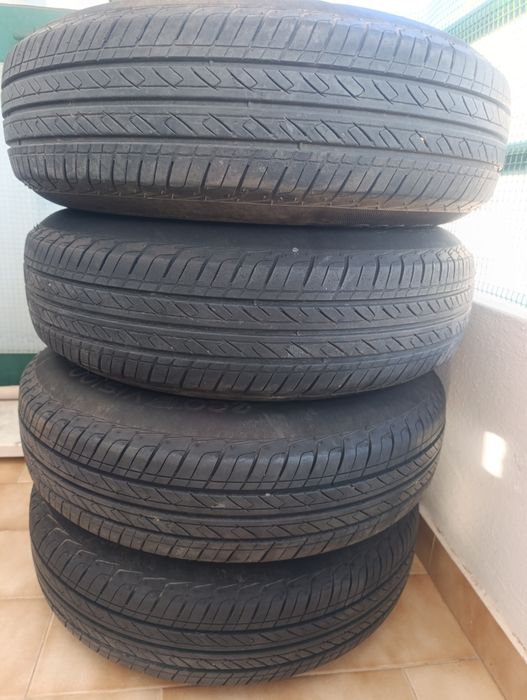 Jantes 14 com pneus NOVOS