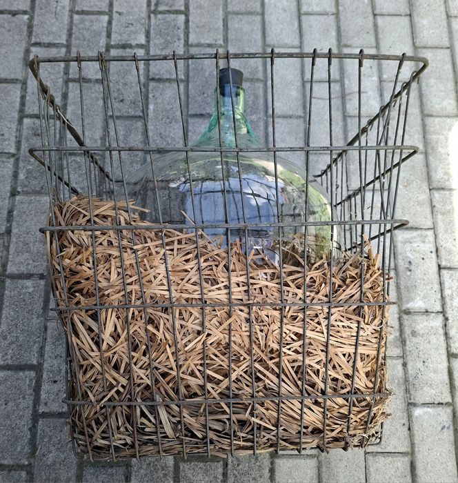 Gąsior, baniak, zbiornik na wino
