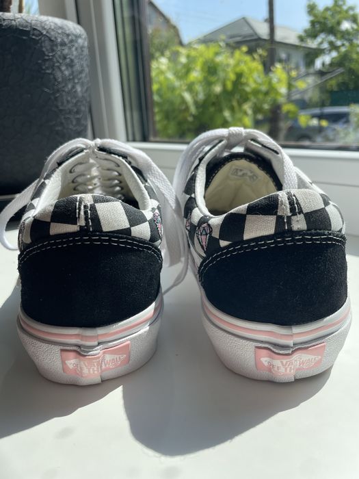 Кеди Vans.
