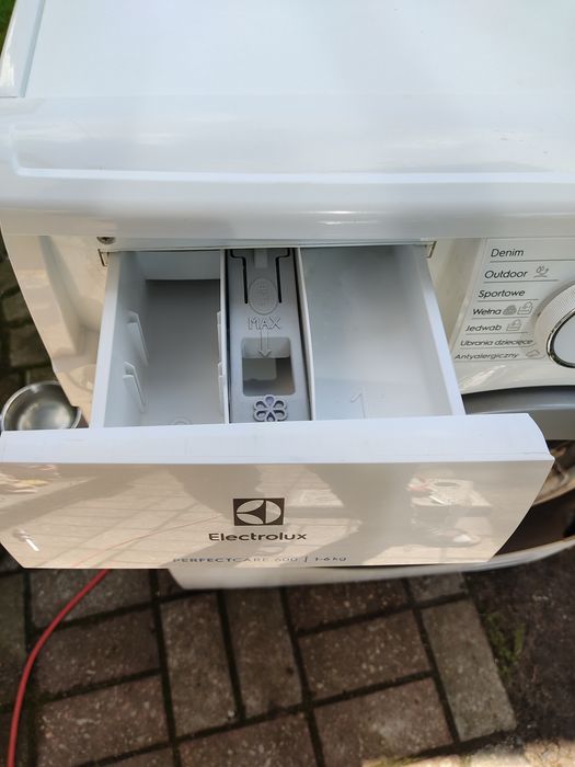 Pralka Electrolux Slim