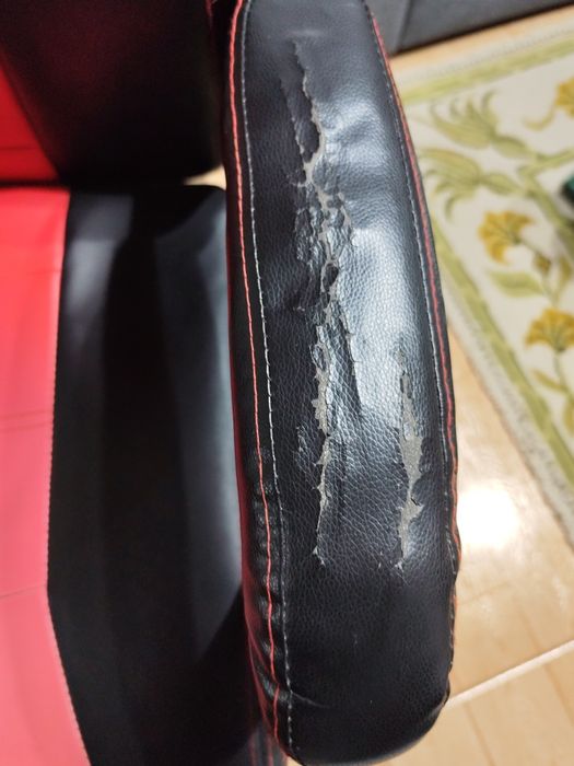 Cadeira gaming usada