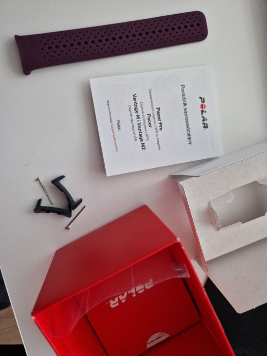 Polar Pacer Pro + 3x pasek 20mm